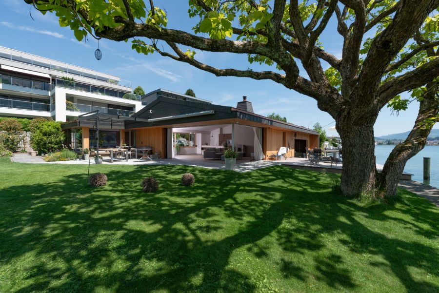 Auf Treibholz schwelgen