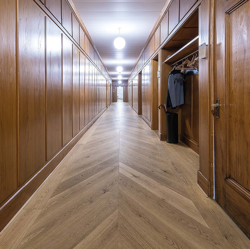 Parkett Berg & Berg, Fischgrat, Eiche Spezialanfertigung, gefast, geölt natur