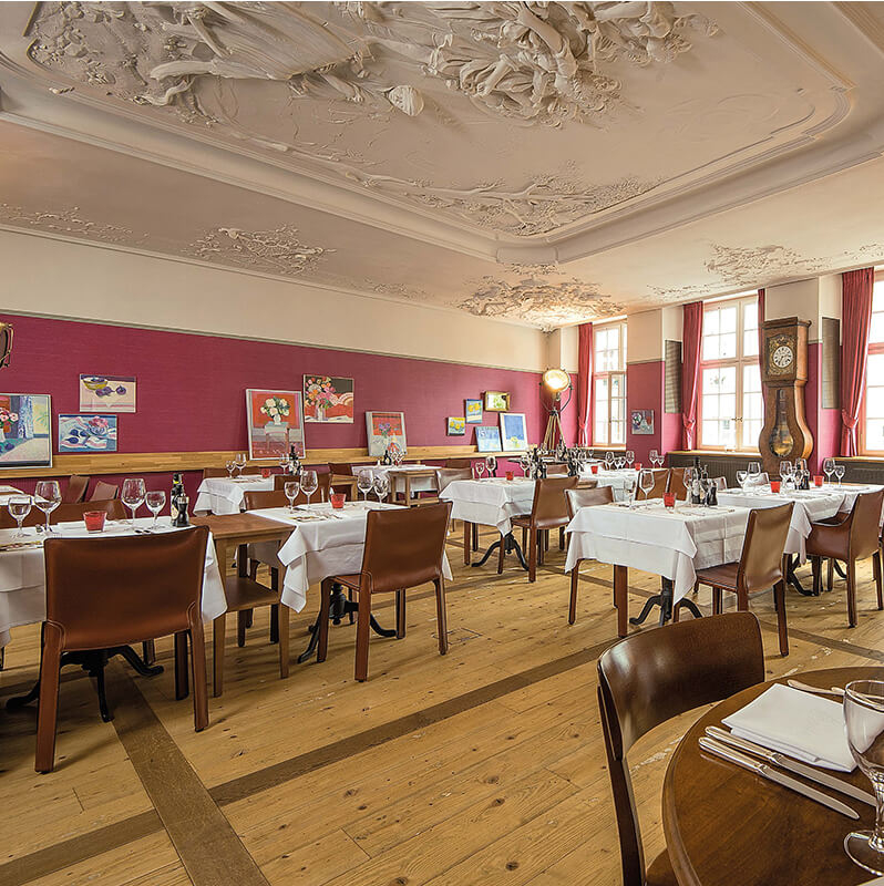 Parkett Nova Antica Club, Mehrschicht-Landhausdiele aus franz. Eiche Base fumé, geölt natur (Filet) / Fläche: Emmentaler Weisstanne, geölt natur