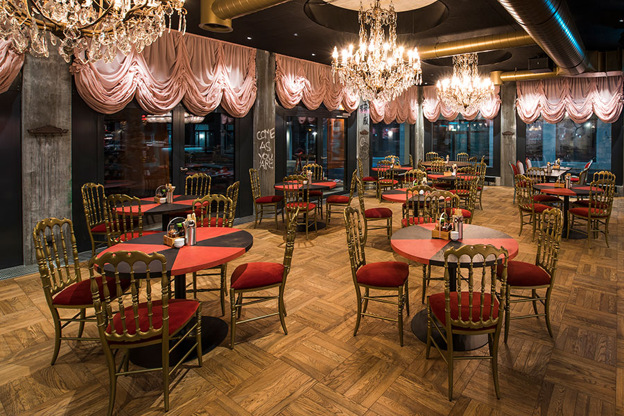 Parkett Nova Antica, Tafelparkett, Massivholzdiele aus franz. Eiche Base brut, gehobelt, geölt antik