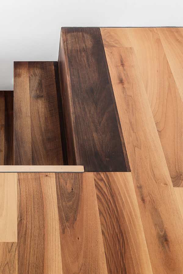 Parkett Ponte Vecchio, Landhausdiele 3-Schicht, Nussbaum europ., lebhaft, geölt natur