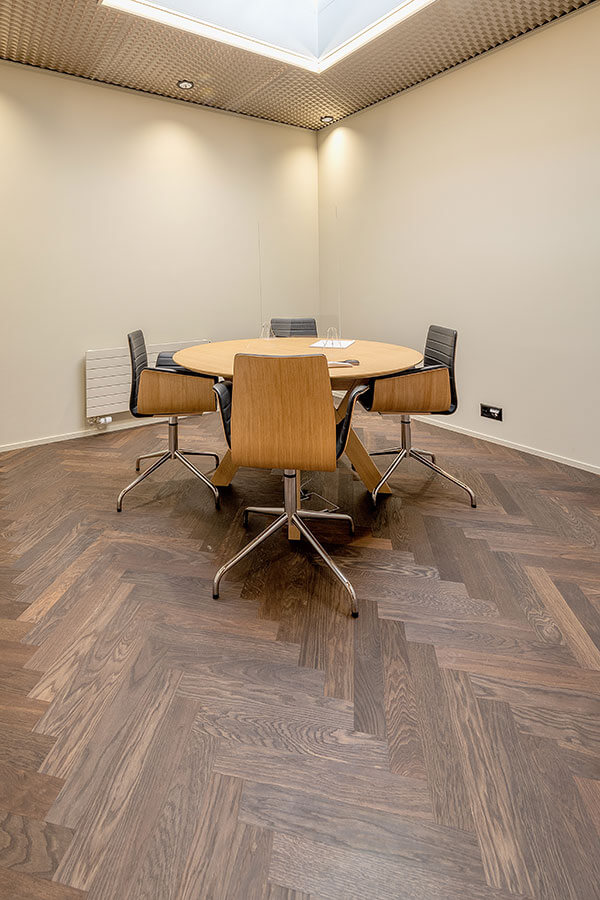 Parkett SkyLine 468, Fischgrat, Eiche Sangiovese, FSC 100%, vorgeölt natur